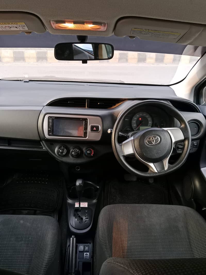 Toyota Vitz 2013 5