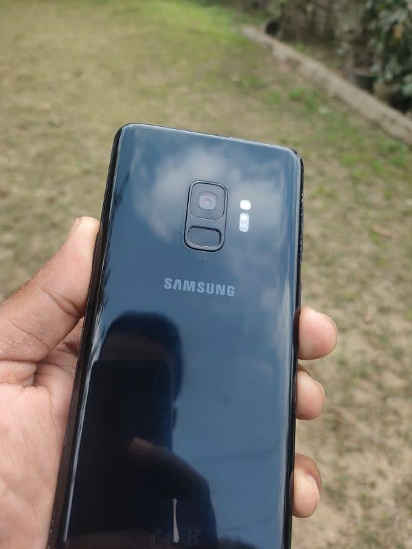 Samsung S9 lush condition Duel sim Official PTA approved 1