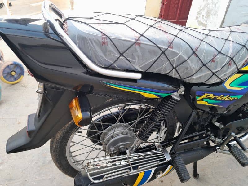 Honda pridor 2022 model black color new condition available hai 7