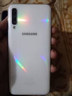 Samsung a50 6/128 Amoled display with box and amoled always clock