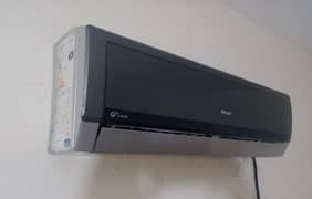 Gree 1 ton DC inverter heat and cool