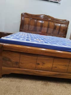 seesham Solid wood bed set king size New Not used (just call me)