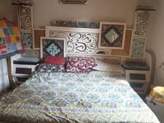 4 PC bed set/ Bed/ double bed/ wooden bed/poshish bed/bed with table