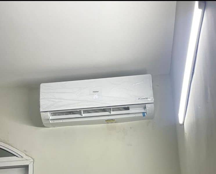 Haier 1 ton DC inverter heat and cool 0