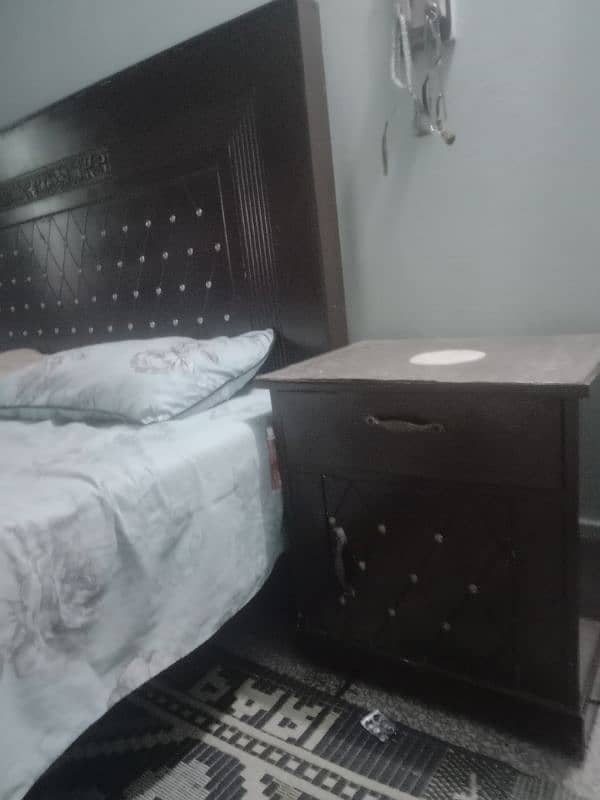 bed with dresser 2