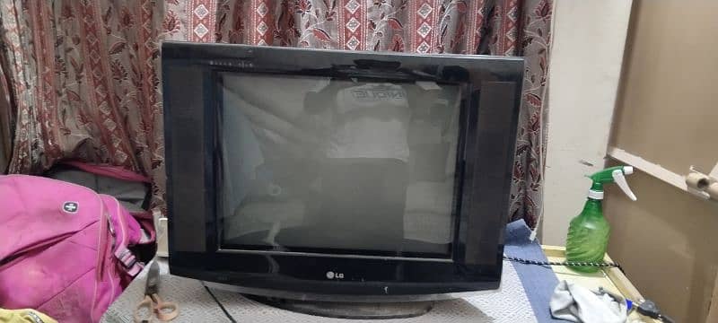 LG TV for sale 2