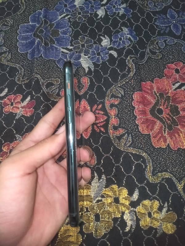 apple iphone 11 pro non pta jv 6