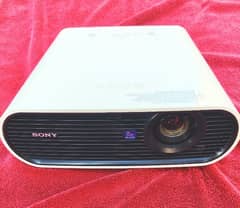 Sony VPL-EX70.