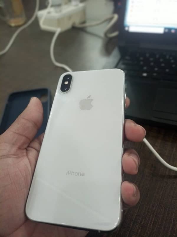 iPhone XS 64gb pta approved 6