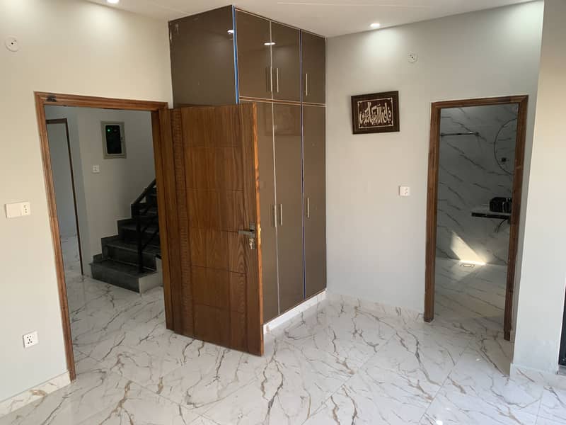 5 MARLA 4 BEDROOM BRAND NEW MODERN DESIGN HOUSE IS AVAILABLE FOR SALE IN DHA PHASE 11 RAHBAR LAHORE 25