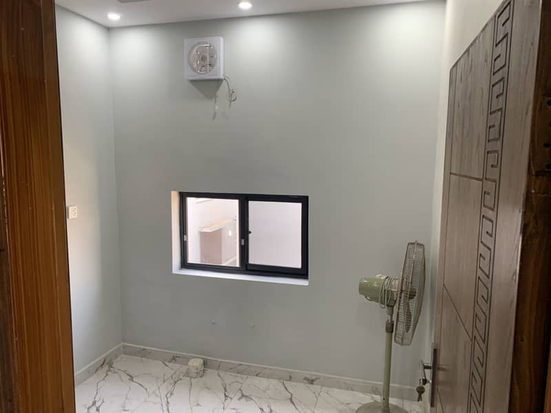 5 MARLA 4 BEDROOM BRAND NEW MODERN DESIGN HOUSE IS AVAILABLE FOR SALE IN DHA PHASE 11 RAHBAR LAHORE 32