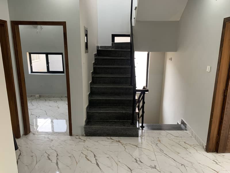 5 MARLA 4 BEDROOM BRAND NEW MODERN DESIGN HOUSE IS AVAILABLE FOR SALE IN DHA PHASE 11 RAHBAR LAHORE 39