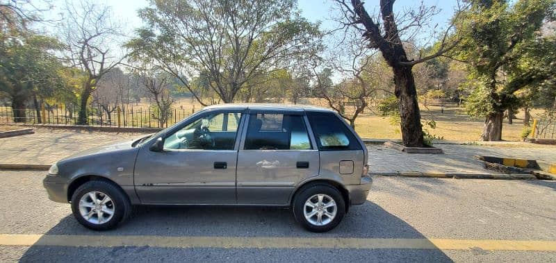 Suzuki Cultus VXR 2011/12 1