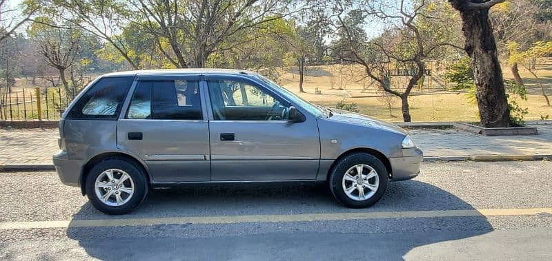 Suzuki Cultus VXR 2011/12 4