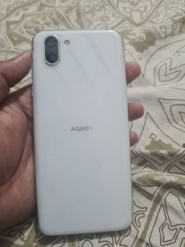 Sharp aquos r2 1