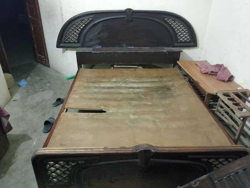 wodden bed sale only bed condition 6/10 1