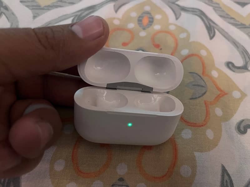 Apple AirPods Pro 2 at very reasonable price 4