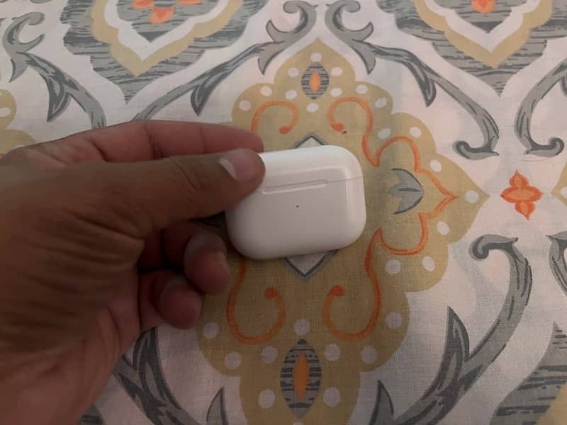 Apple AirPods Pro 2 at very reasonable price 6