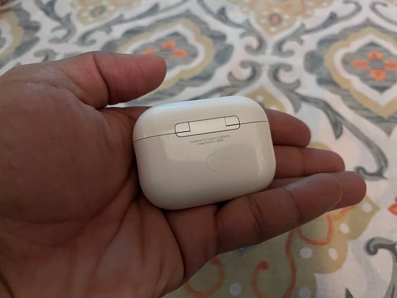 Apple AirPods Pro 2 at very reasonable price 9