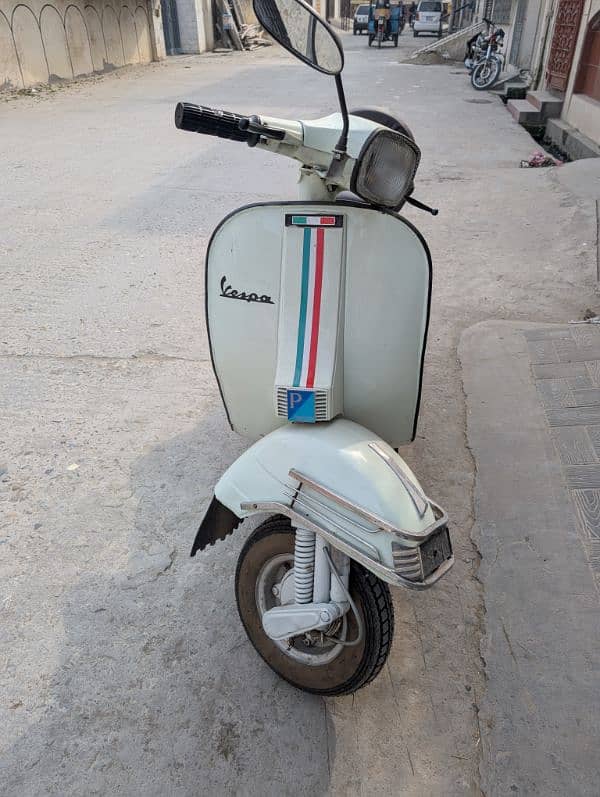 Vespa Restored 1986  all Genuine 3