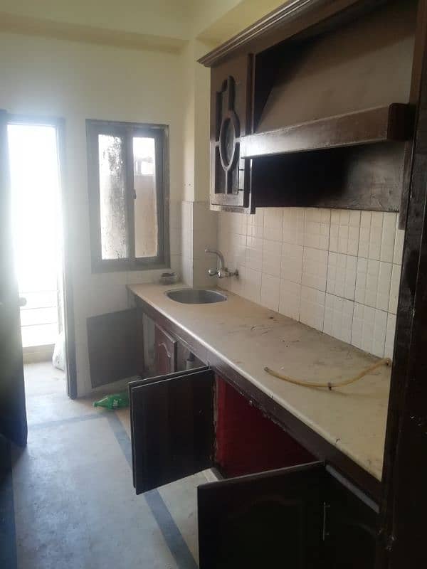 2bad flat avelebal far rent 1