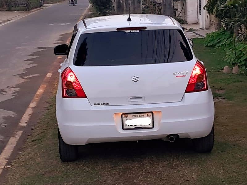 Suzuki Swift 1.3 Automatic with Navigation 8