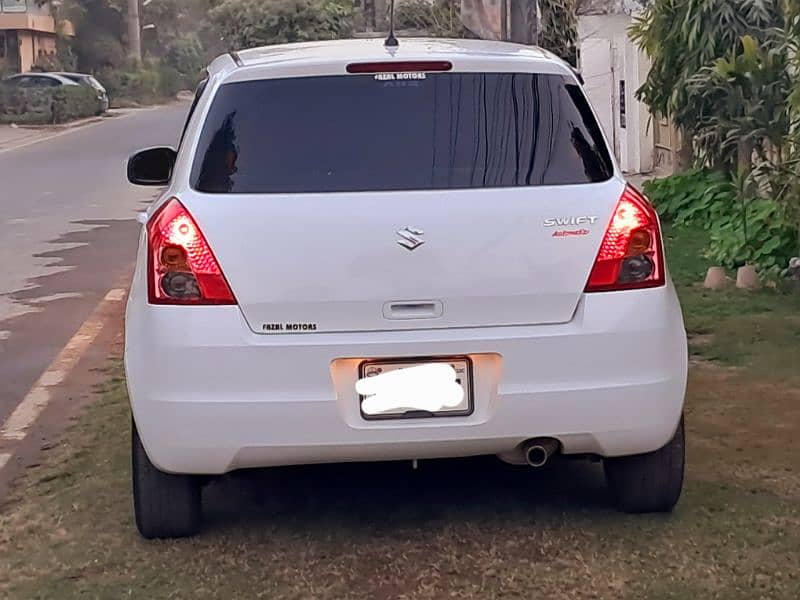 Suzuki Swift 1.3 Automatic with Navigation 10