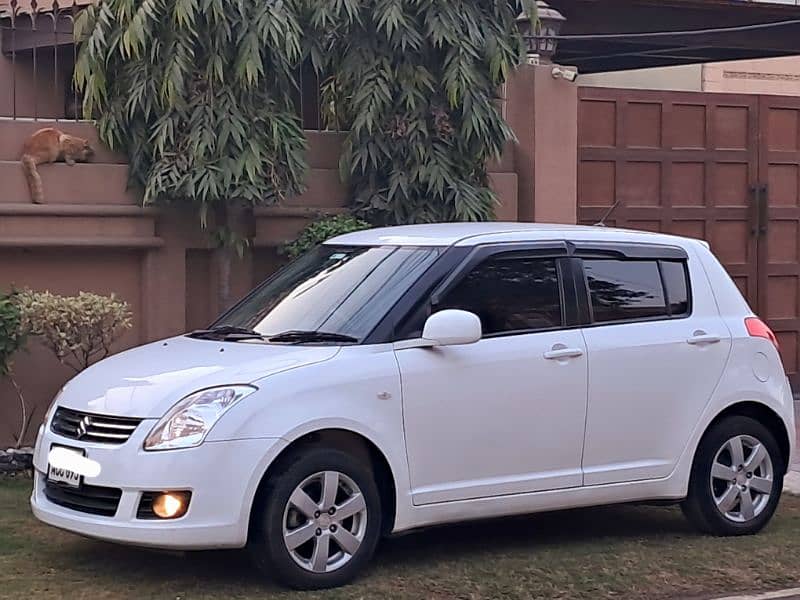 Suzuki Swift 1.3 Automatic with Navigation 13