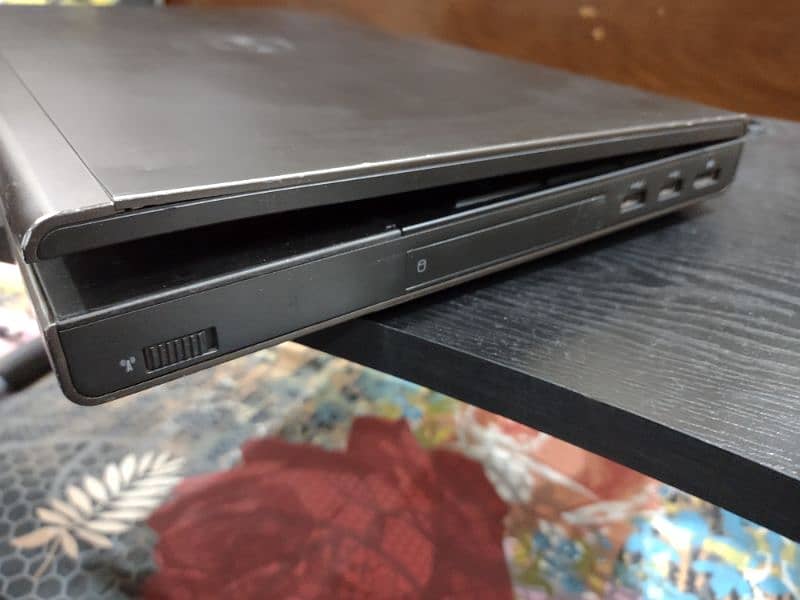 Dell M4800 1