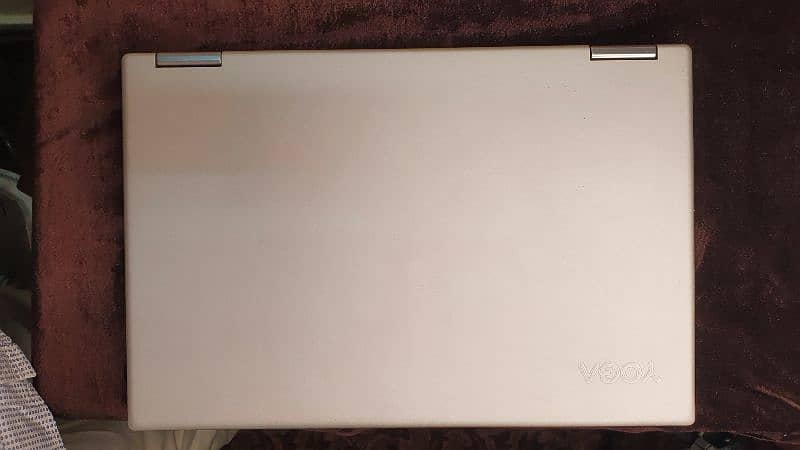 lenovo Yoga 720i 2