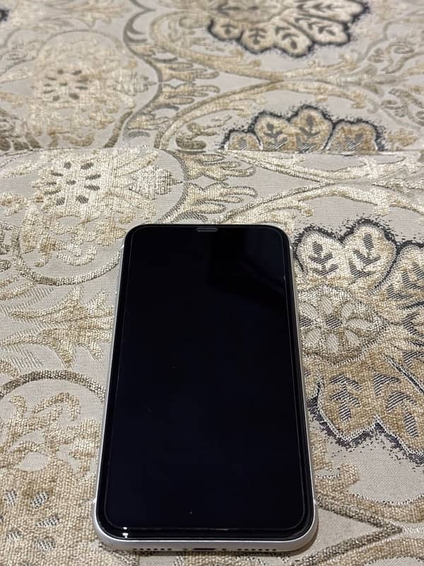 Iphone 11 64GB Non Pta 5