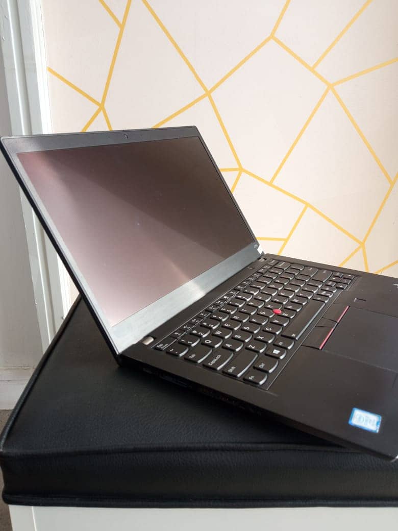 Lenovo ThinkPad T490 i7, T470 i5, X1 Carbon i7,  X1 Yoga i7, X390 i7 6