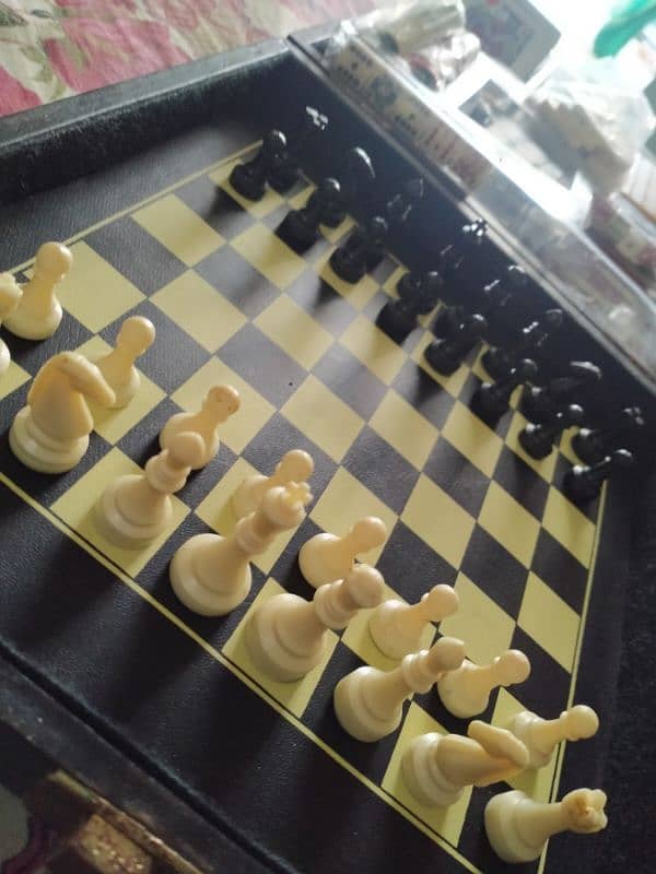 Chess Game Board + 7 More games 0