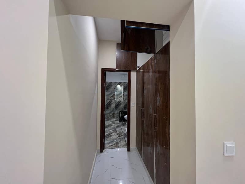 10 Marla upper portion for Rent in G-13/3 4