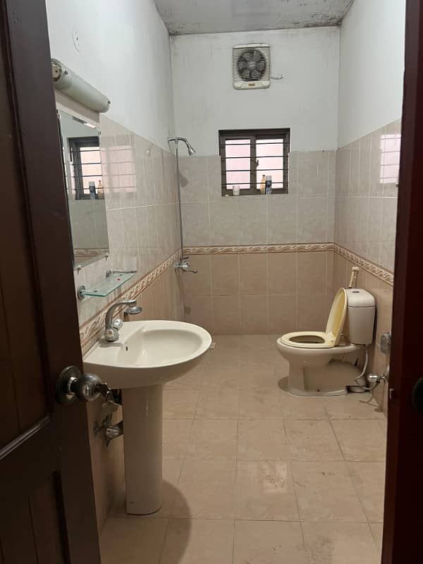 10 Marla upper portion for Rent in G-13/3 7