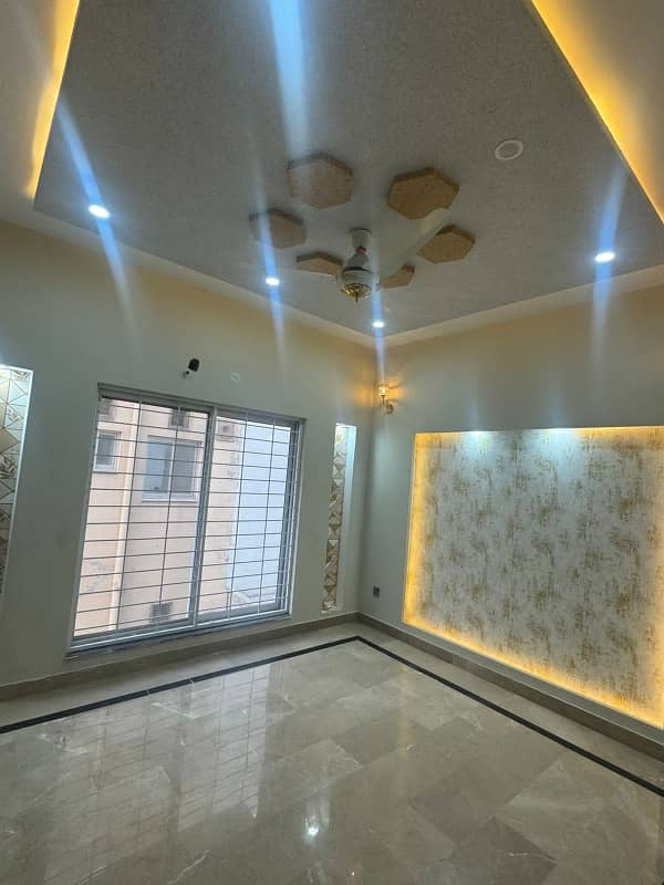 A Palatial Residence For Prime Location sale In Bahria Nasheman - Iris Lahore 6