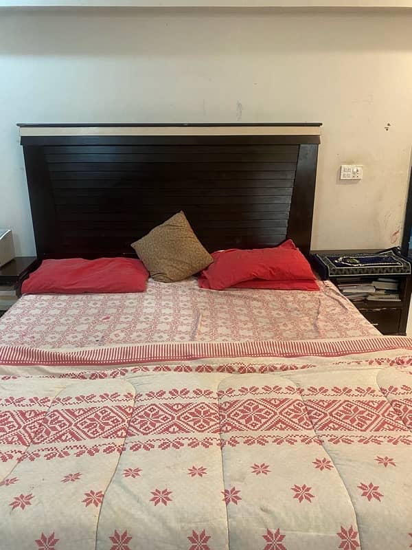 king size bed with mattress and 2 side tables 1