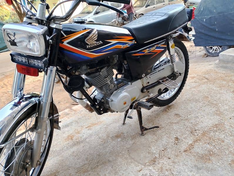 honda CG 125cc  2018 registration 2019 11