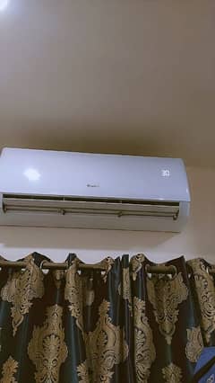 Gree 1. Ton DC inverter heat and cool