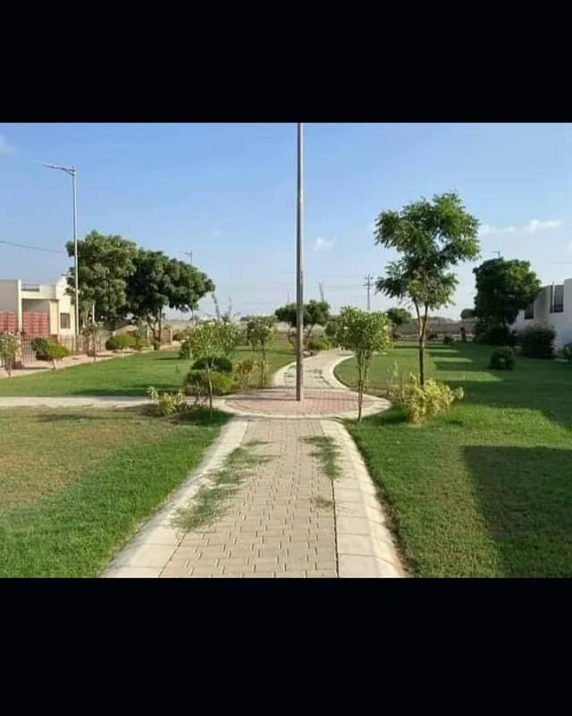 Falaknaz dream villas 120 yard plot available 10