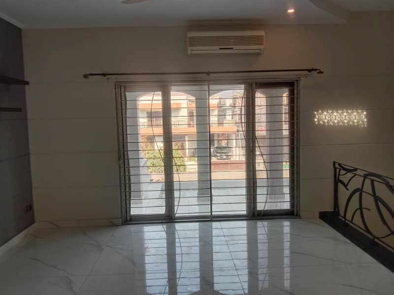 1 Kanal Modern Super Out House Prime Hot For Sale dha Phase2 18