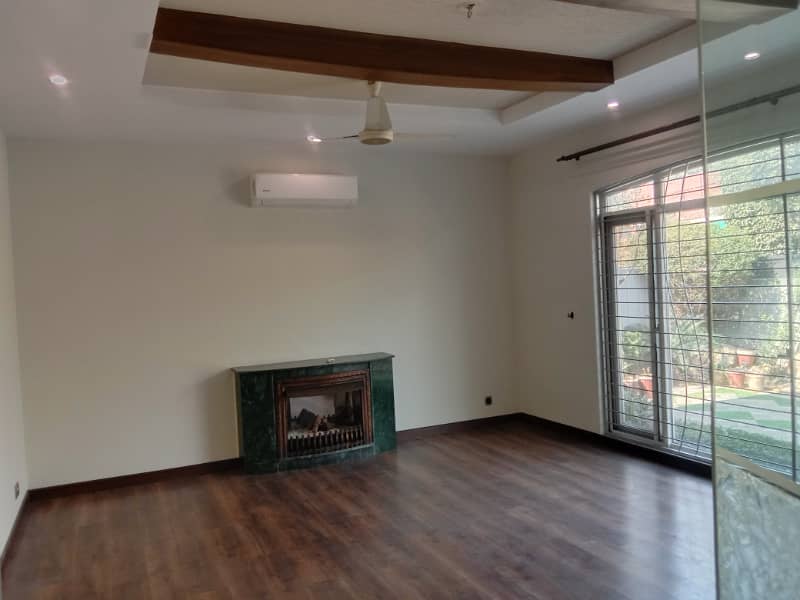 1 Kanal Modern Super Out House Prime Hot For Sale dha Phase2 24