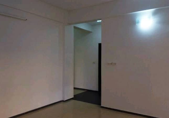 In Askari 11 - Sector C Flat Sized 5 Marla For rent 2