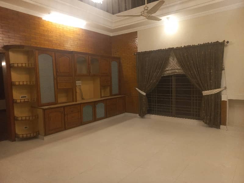 10 marla 4bed outclass double story house is for rent in wapda town E-2 block 17