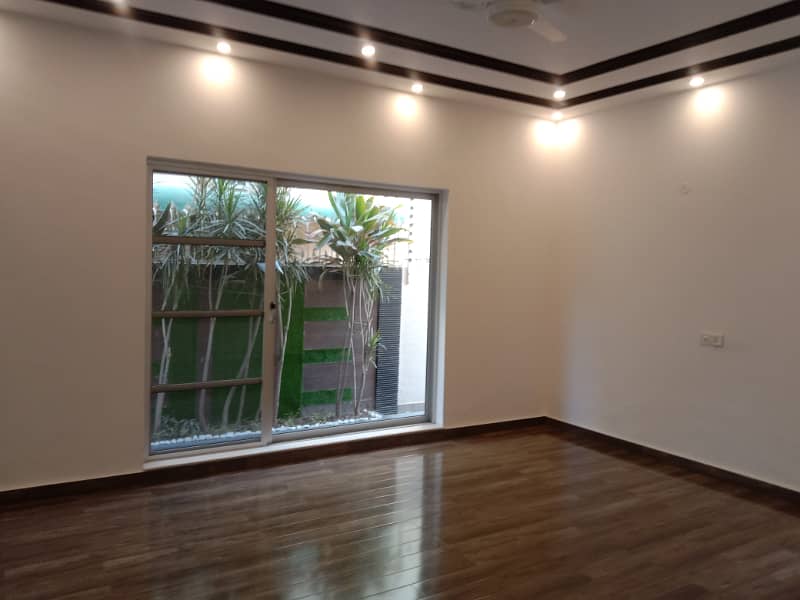 1 Kanal Modern out House Prime Hot For Sale dha Phase4 5