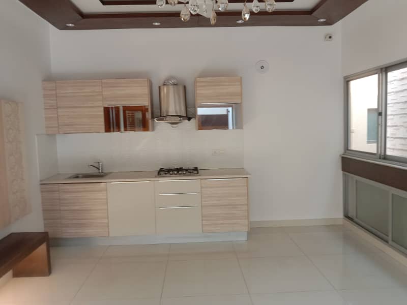 1 Kanal Modern out House Prime Hot For Sale dha Phase4 9