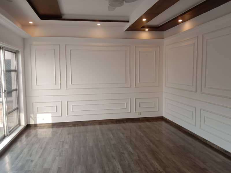 1 Kanal Modern out House Prime Hot For Sale dha Phase4 18