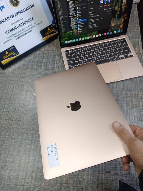 MACBOOK AIR 2020 13 INCH CORE I5 8GB RAM 512GB SSD QUANTITY AVAILABLE 4