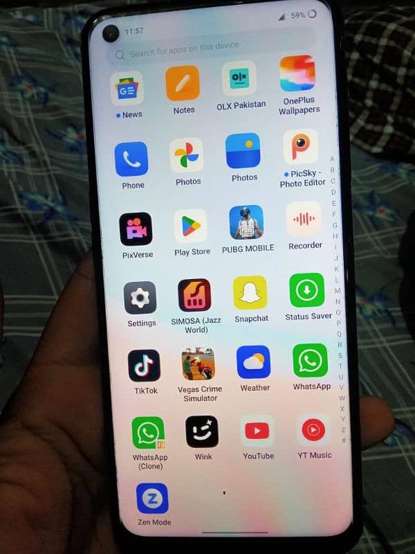 Oneplus 5g phone hai Koi fault nai all orignal warranty ke sath dun ga 3