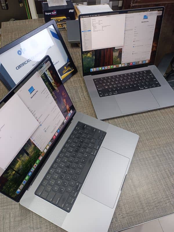 2 UNITS AVAILABLE MACBOOK PRO M1 MAX 16 INCH 32GB RAM 512GB SSD 6